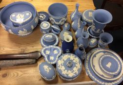 A large quantity of blue and white Wedgwood Jasper