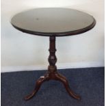 A Georgian mahogany pedestal wine table with glass