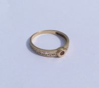 A 9 carat gold ring with Greek key pattern. Approx