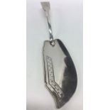 A fiddle pattern silver fish slice with pierced bo