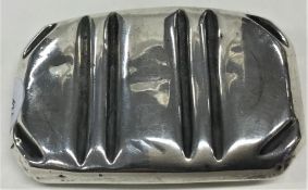 A 19th Century silver snuff box with flush hinged