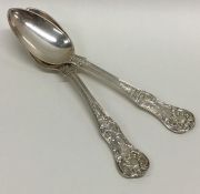 A pair of Kings' pattern silver dessert spoons. Lo