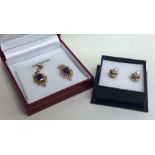 Two pairs of gold gem set earrings. Approx. 3 gram