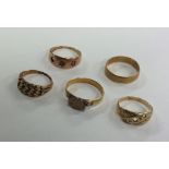 A group of five 18 carat gold rings. Approx. 17 gr