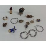 A bag containing 9 carat fobs, pendants etc. Appro