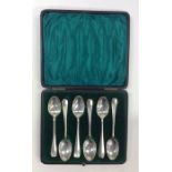 A set of six OE pattern and rat tail teaspoons. Sh