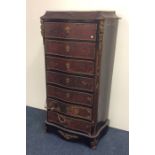 BOULLE: A good Continental Wellington chest / secr