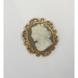 A good quality hard stone cameo depicting a lady's