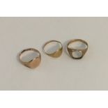 Three gold signet rings. Approx. 9.9 grams. Est. £