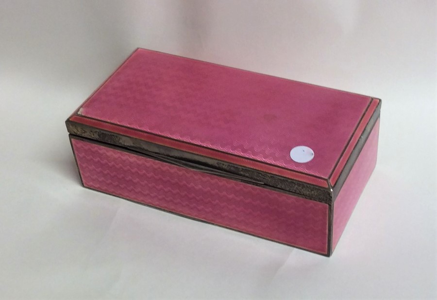 An attractive 925 standard pink enamelled cigarett