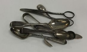 A quantity of various silver cutlery and tongs. Va