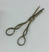 A good pair of Victorian silver gilt grape scissor