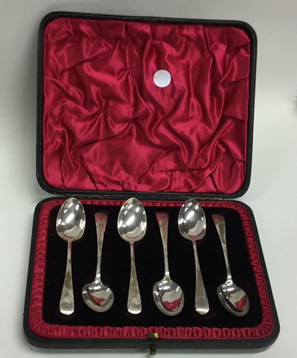 A cased set of six bright silver teaspoons. Sheffi