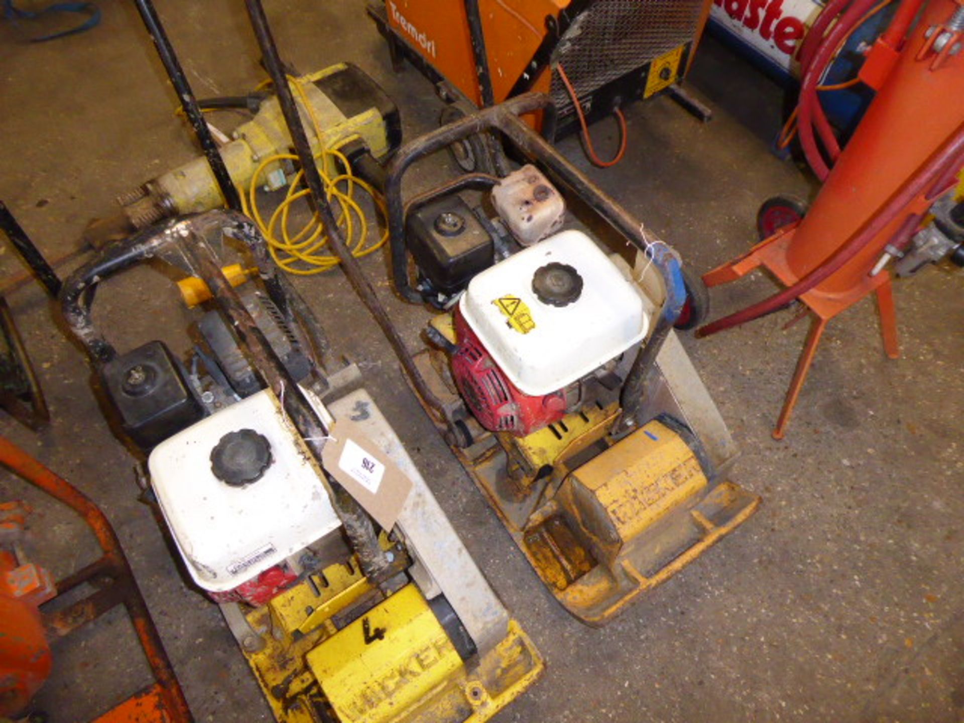 Wacker petrol engine vibrating compactor