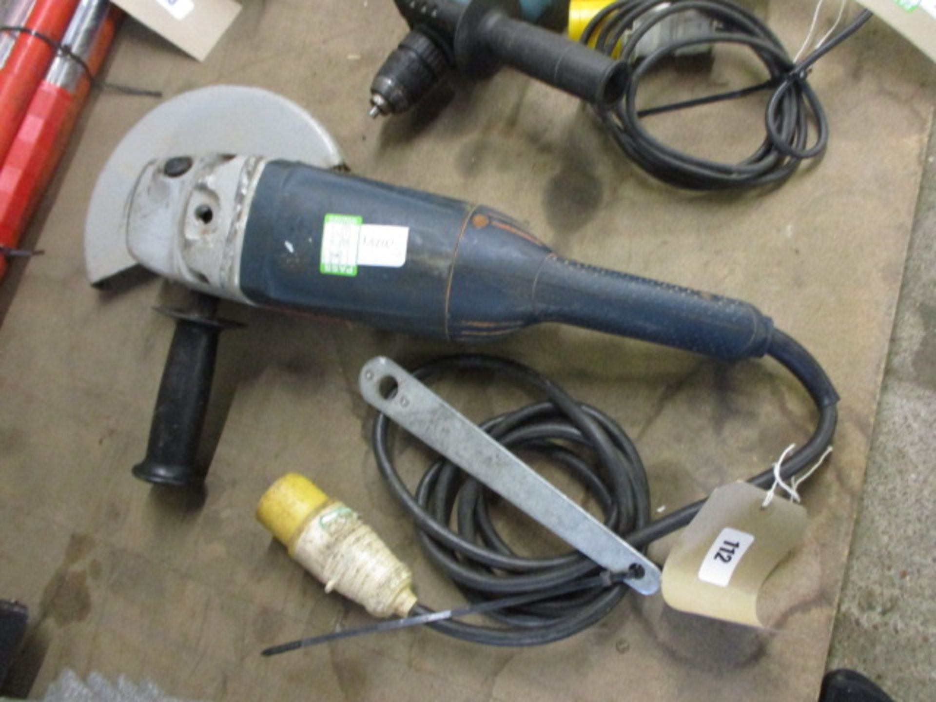 (1) Bosch 9in grinder, 110V