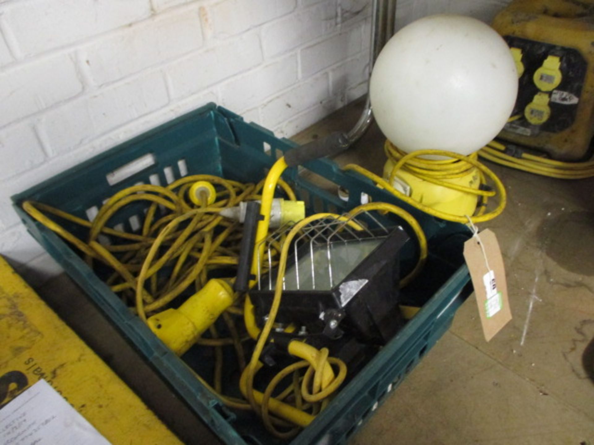 (39) 110V site light, site junction box and box of assorted 110V cable