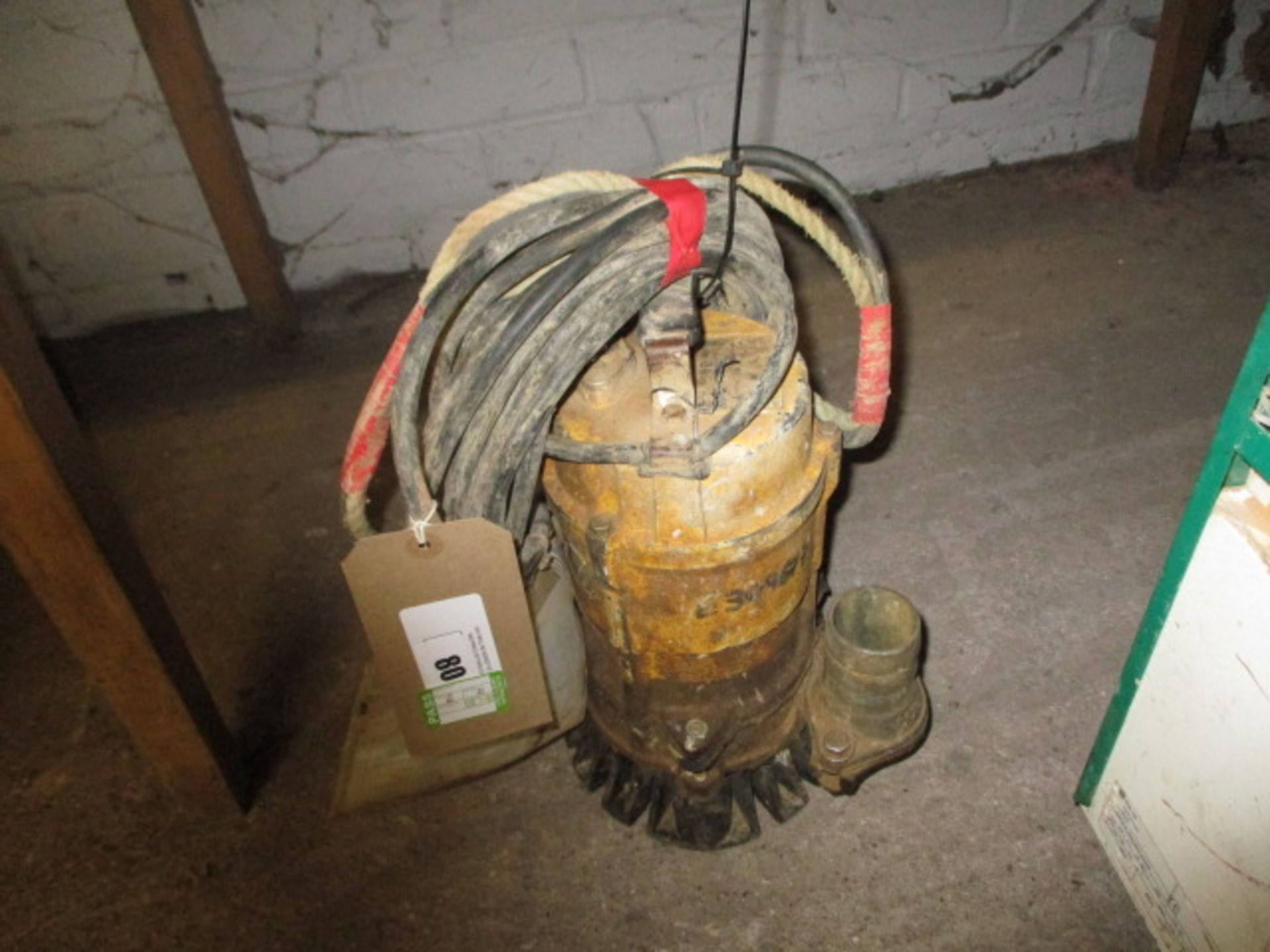 (11) Large yellow sump pump 110V (309677)