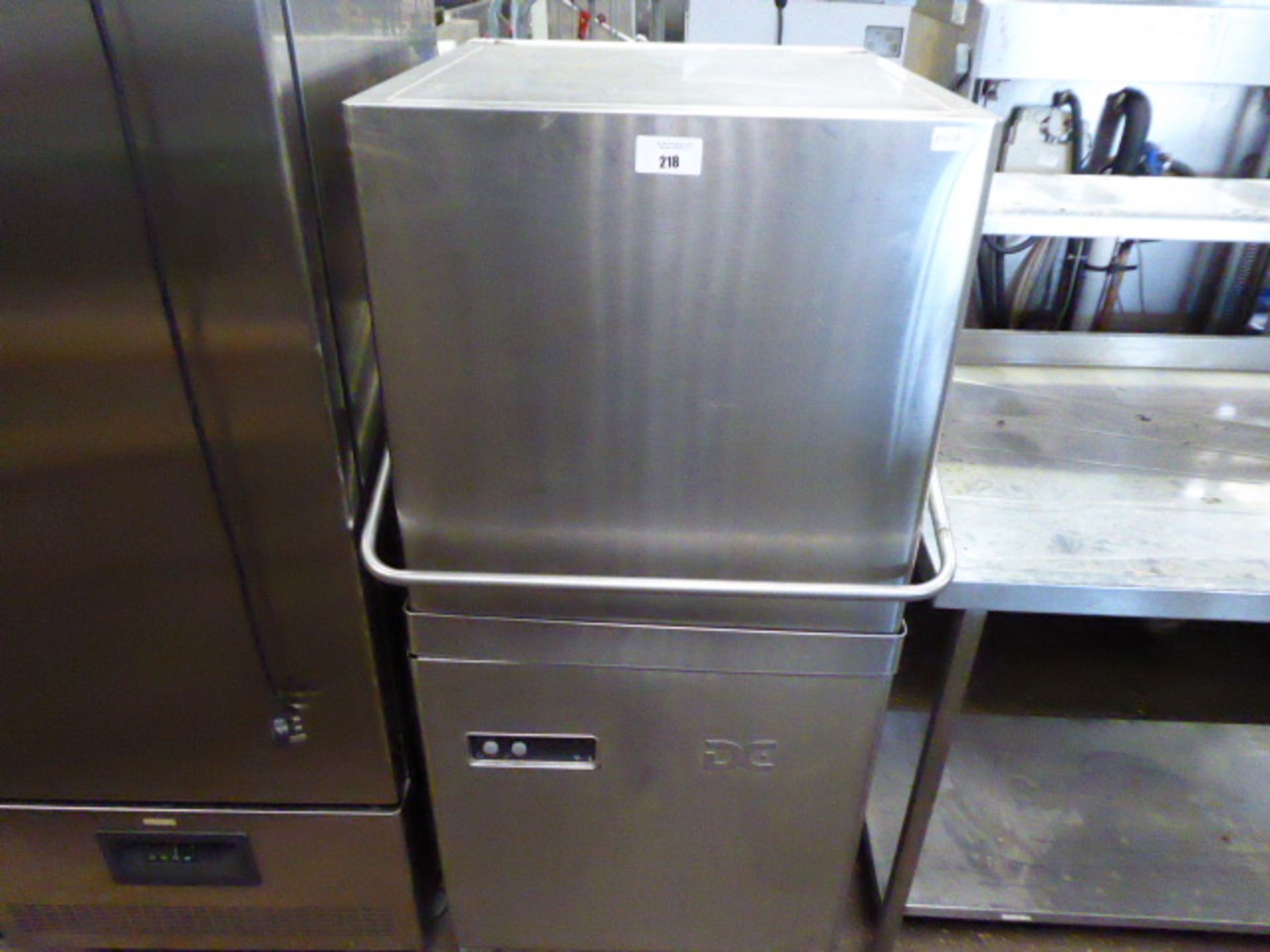 65cm DC series lift top pass through dish washer