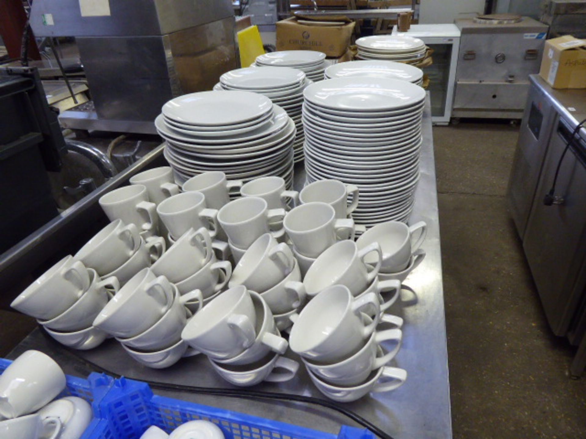 Large quantity of white crockery incl. approx. 50 13'' dinner plates, approx. 60 10'' dinner plates, - Image 2 of 2