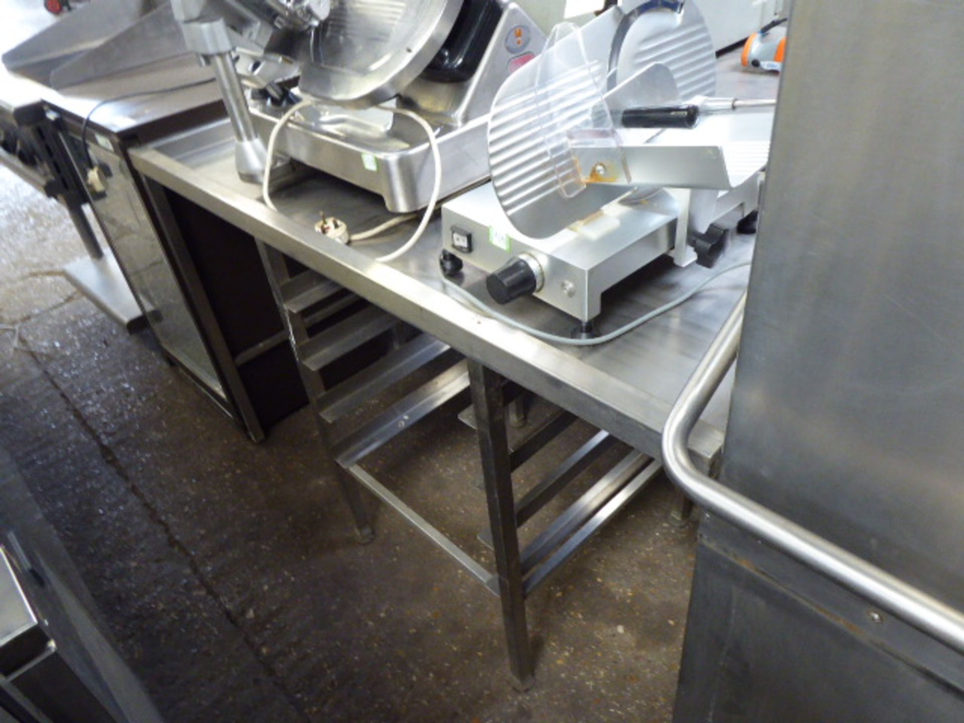 60cm Maidaid C1035WS lift top pass through dish washer with associated 180cm single bowl sink with - Image 2 of 3