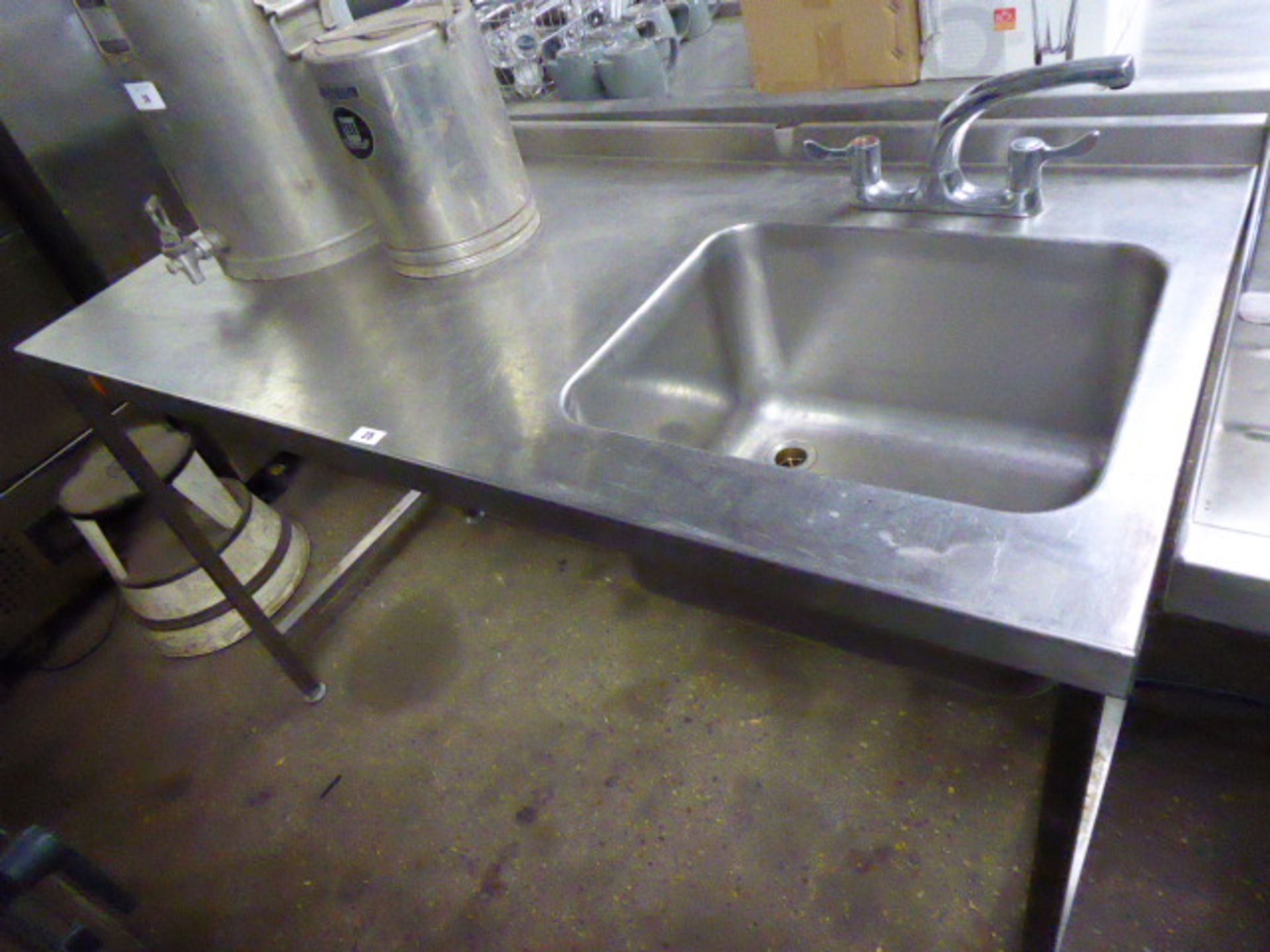 150cm stainless steel single well sink with tap set and preparation area