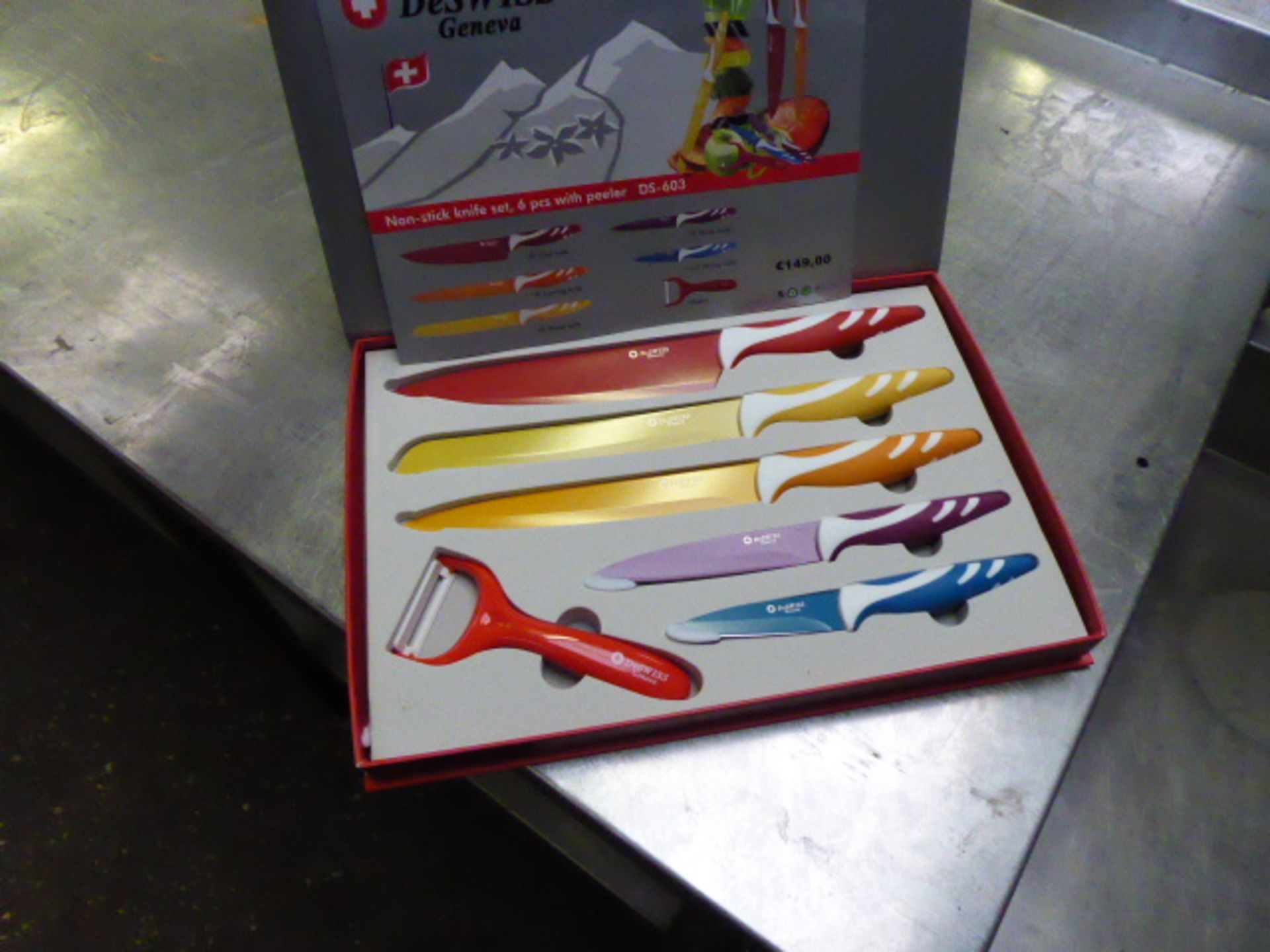 DeSwiss 6 piece colourful knife set