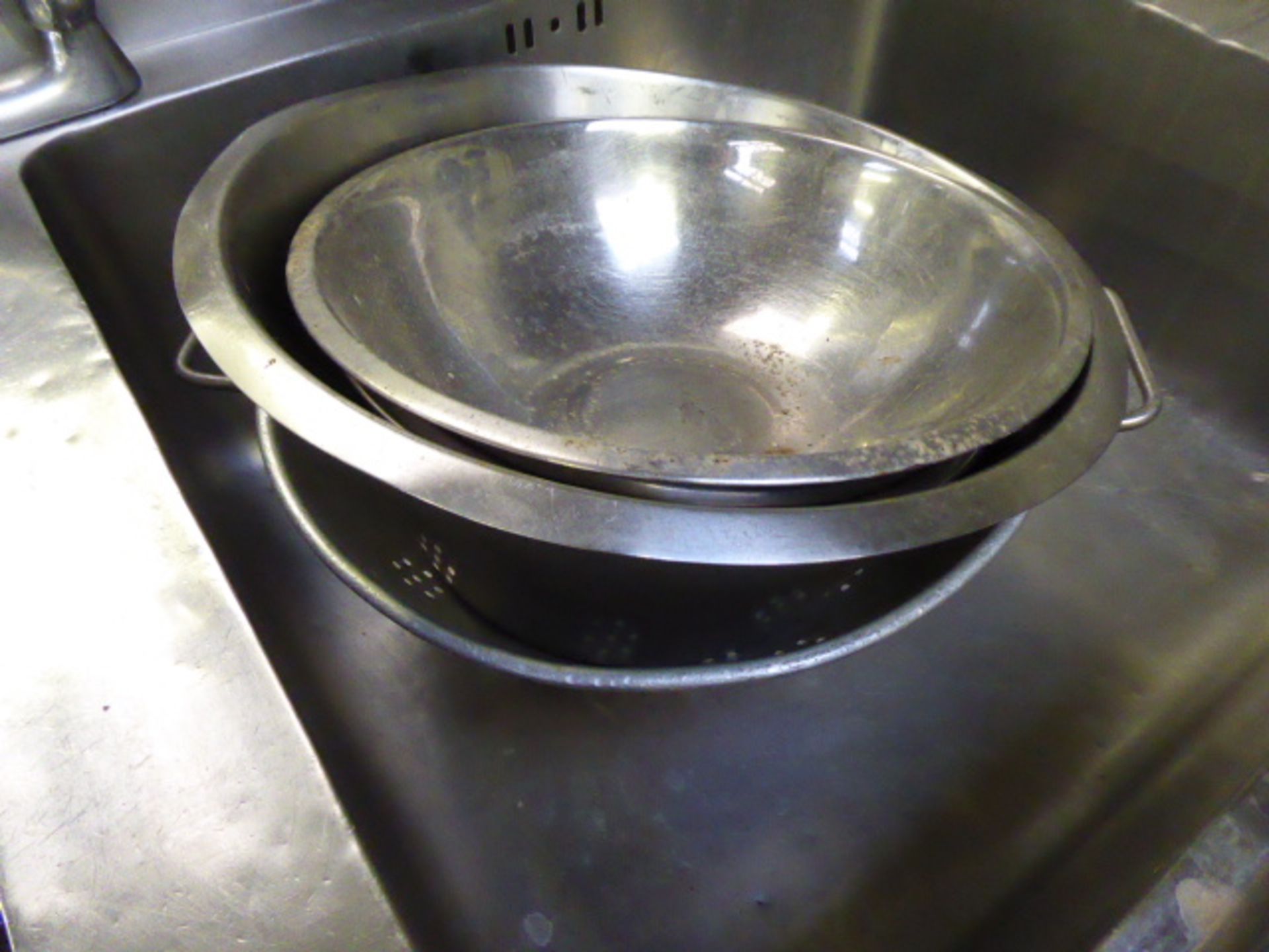 Contents of 2 sinks incl. colander, mixing bowls, balti type dishes, sieve, etc. - Image 2 of 2