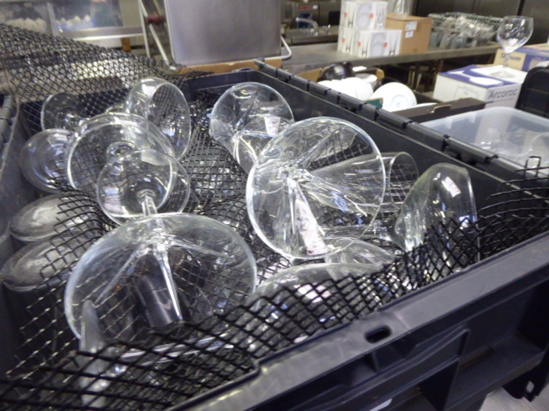 2 grey plastic stacking crates containing assorted drinking glasses - Image 3 of 3