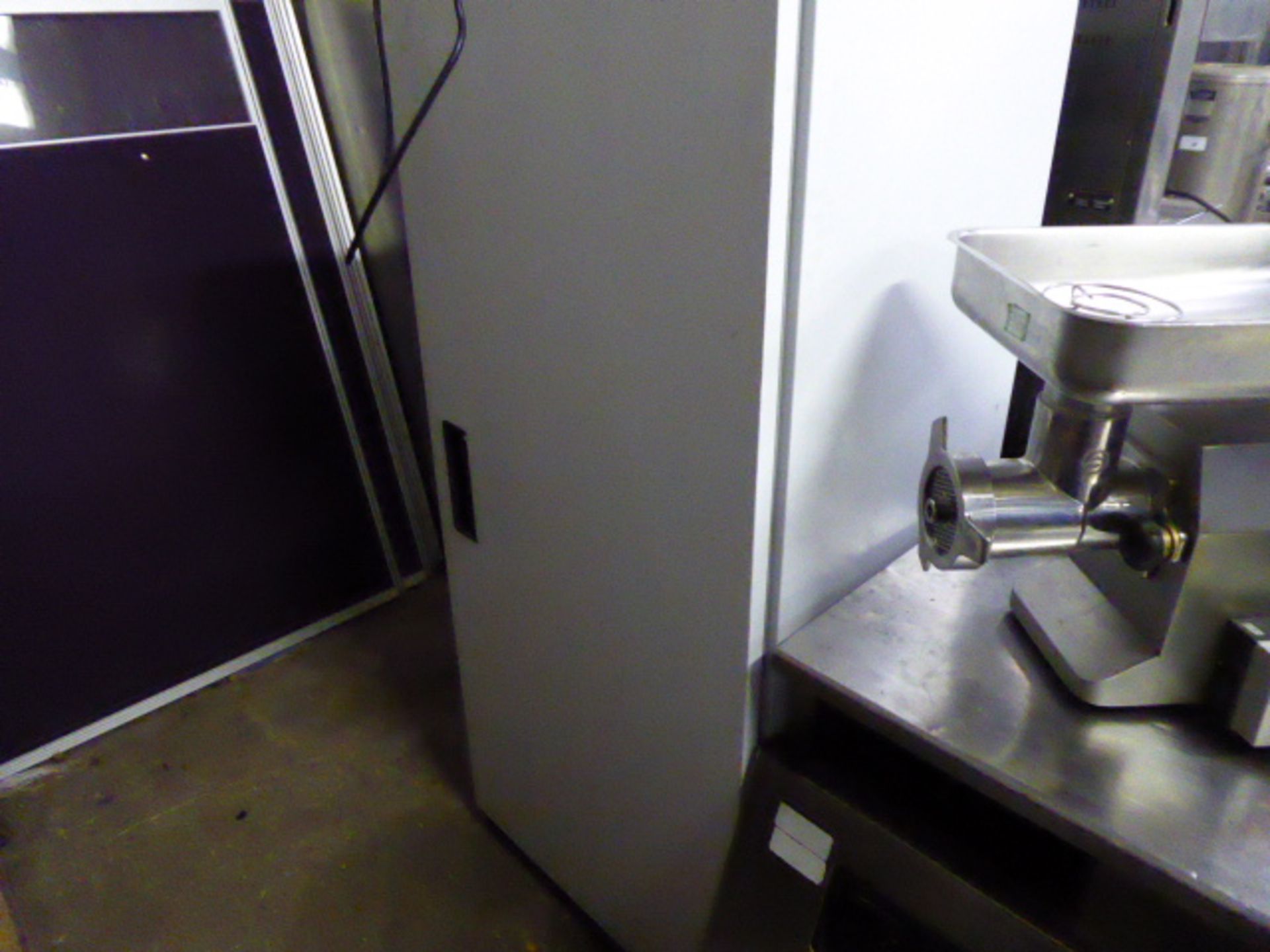 70cm Electrolux single door freezer in white (fail) - Image 2 of 2