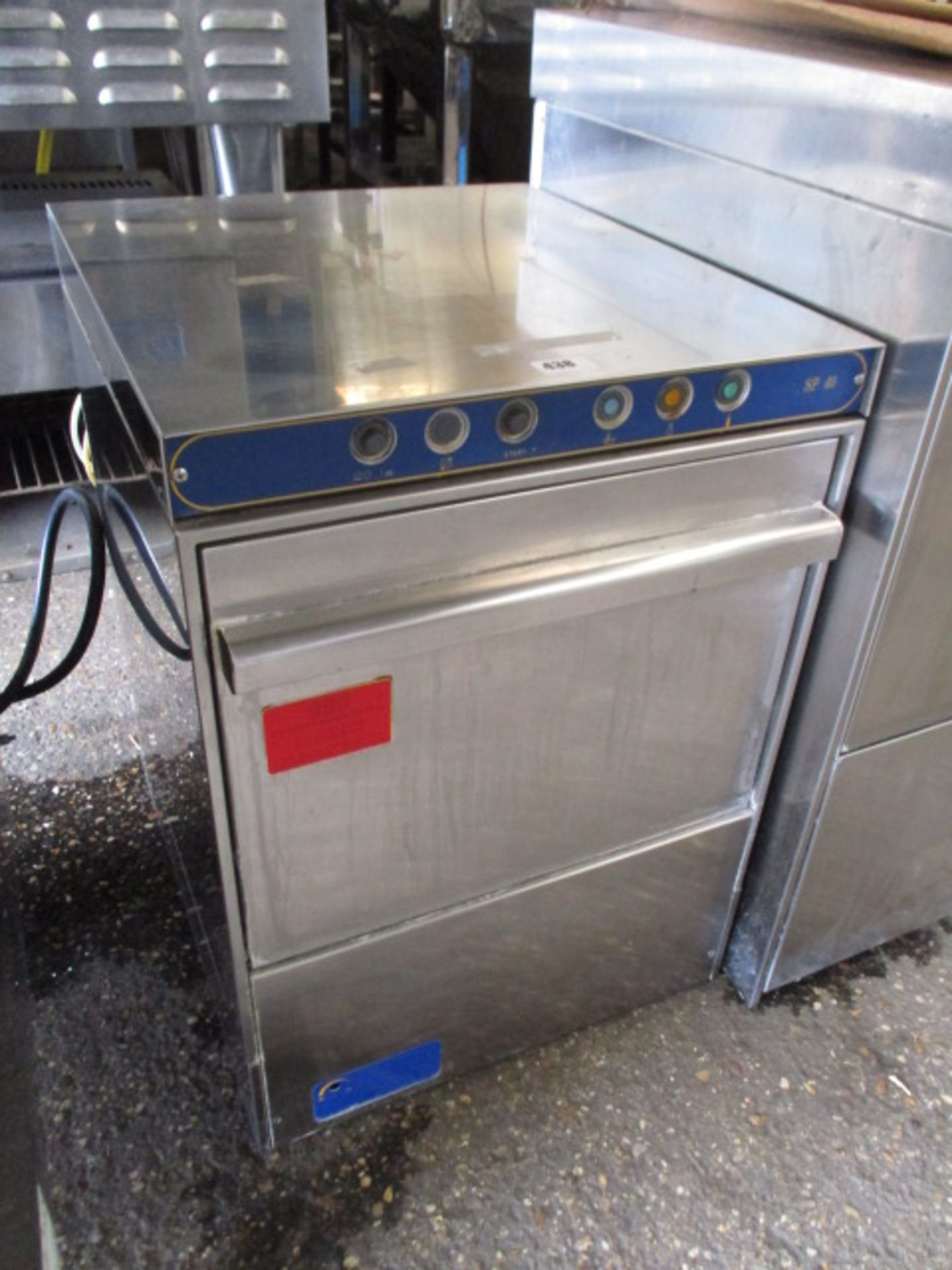 SP40 glass washer