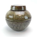 Joanna Constantinidis (1927-2000), a stoneware ginger jar and cover, impressed C mark to base, h.