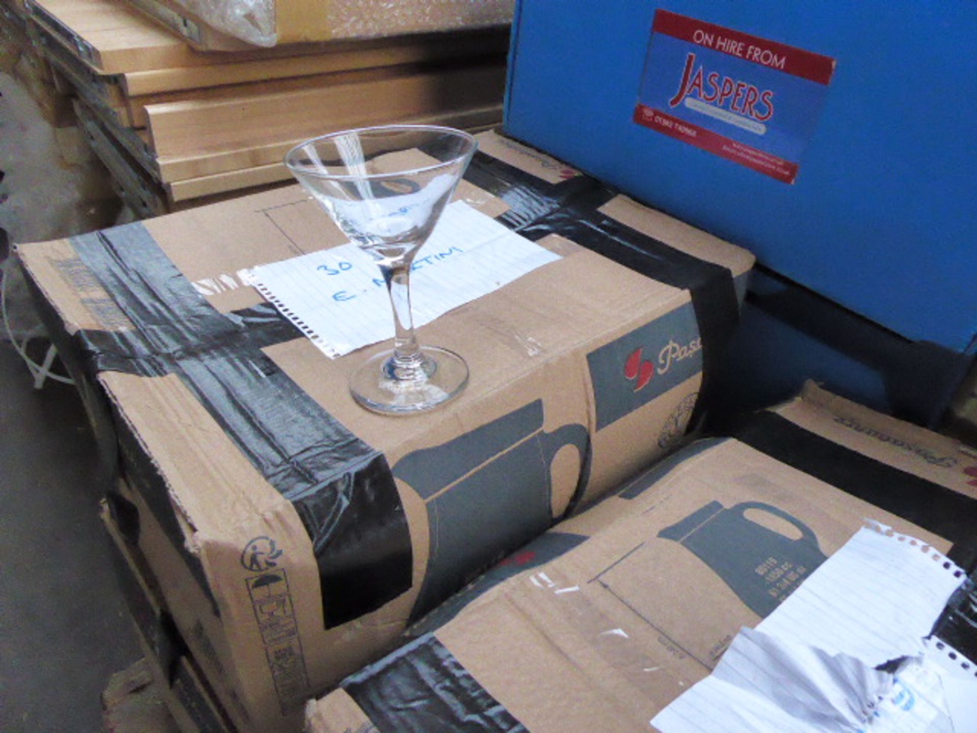Five boxes of approx. 30 martini glasses
