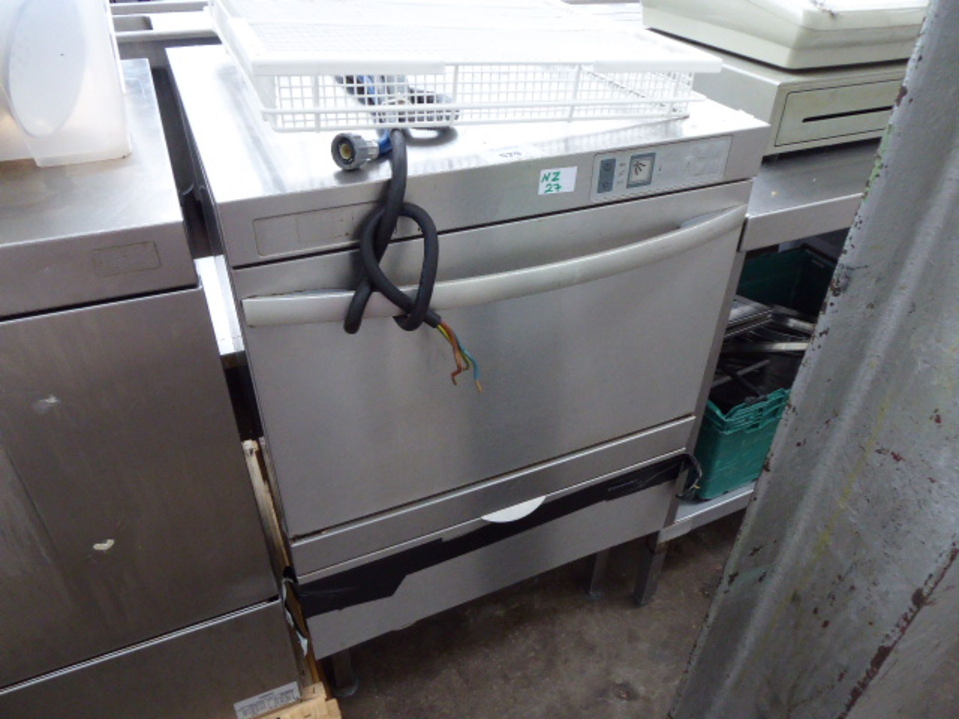 60cm Winterhalter under counter drop front dish washer