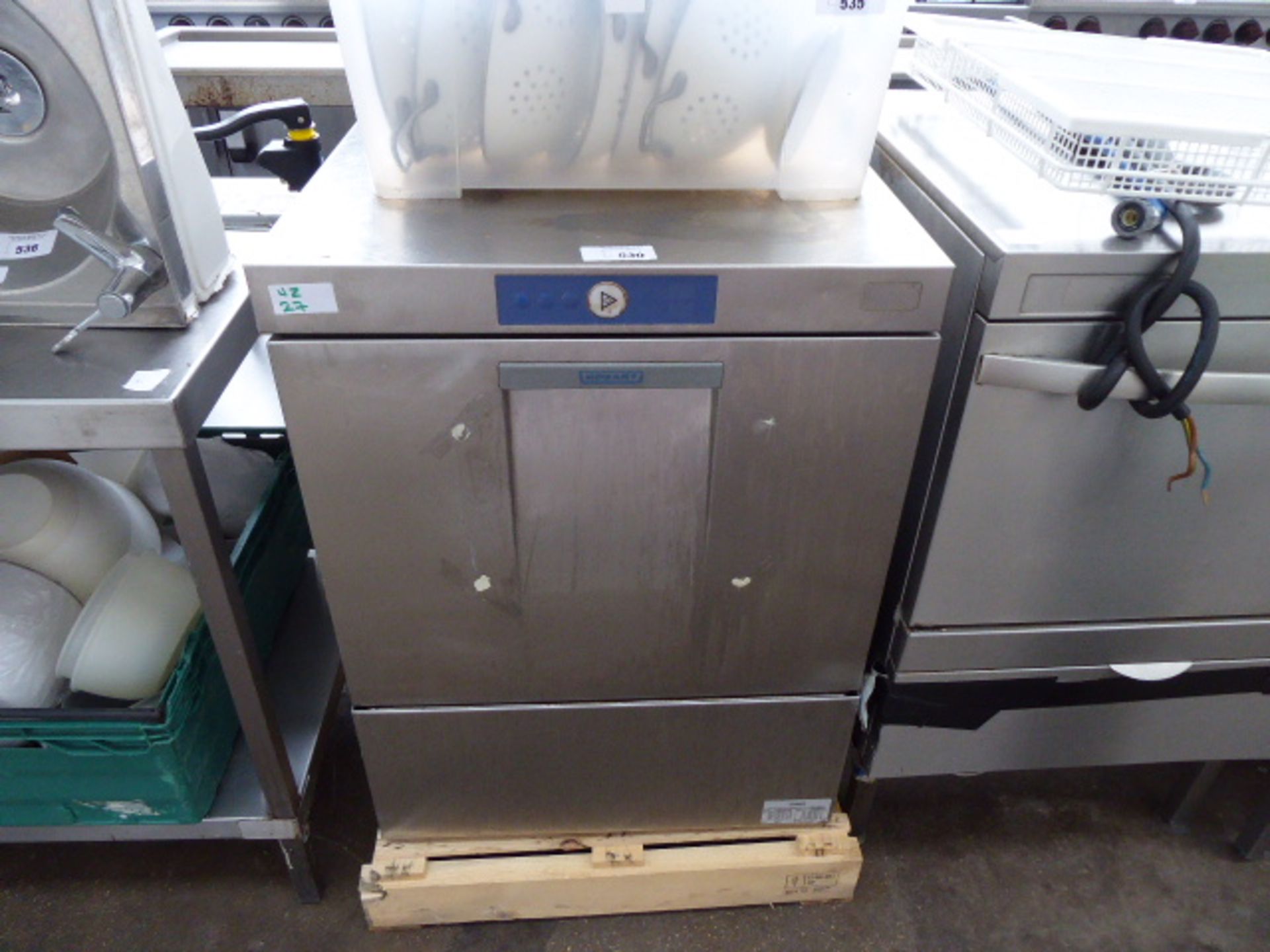 60cm Hobart Model FXS400-70M under counter drop front dishwasher