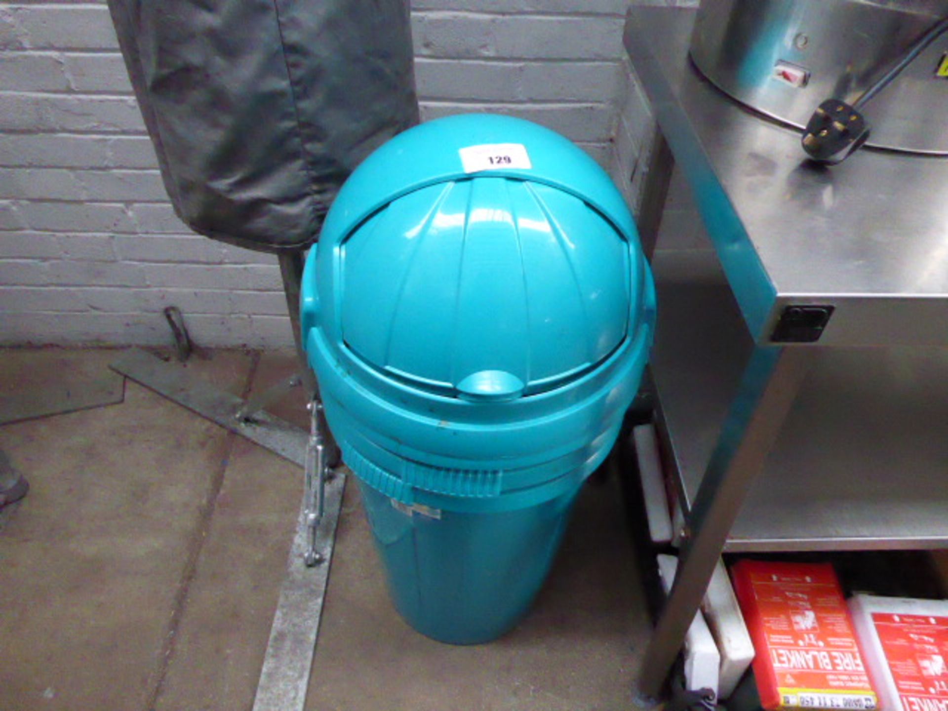 Stack of 2 plastic bins with lids