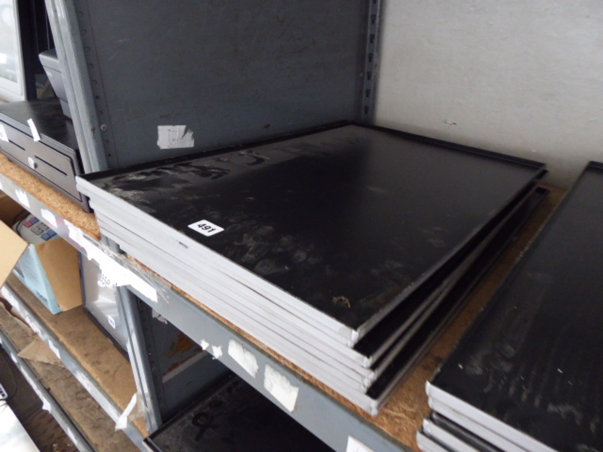 Approx 9 60cm x 40cm bakers trays