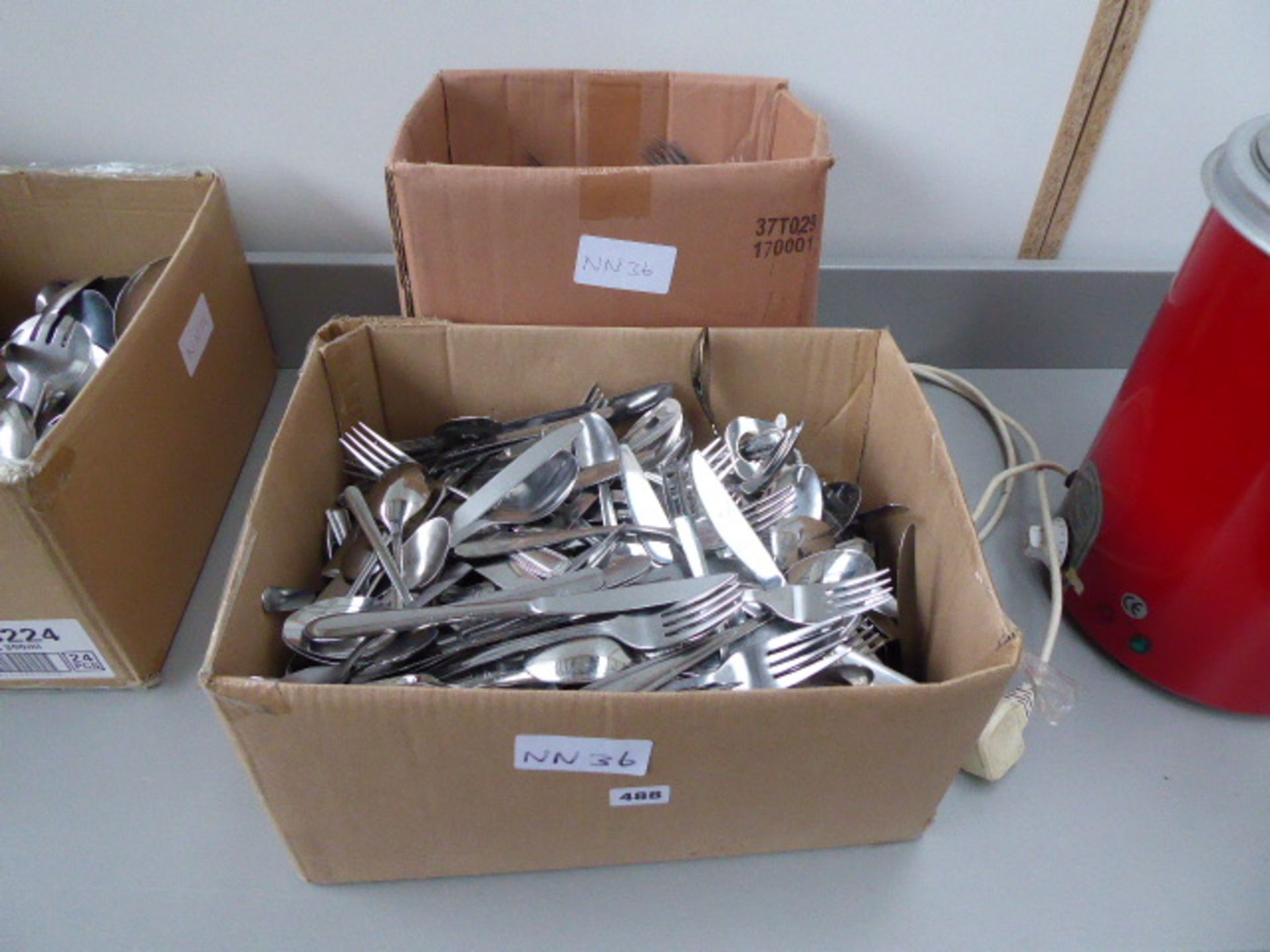 2 boxes of large qty of assorted stainless steel cutlery