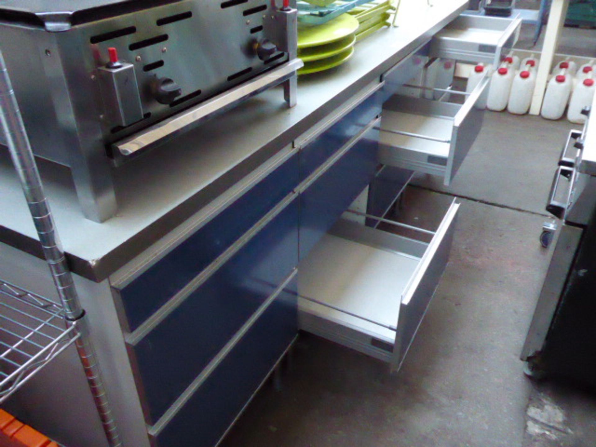 245cm by 120cm kitchen island in modular form, four sections under and grey work surface - Image 2 of 3