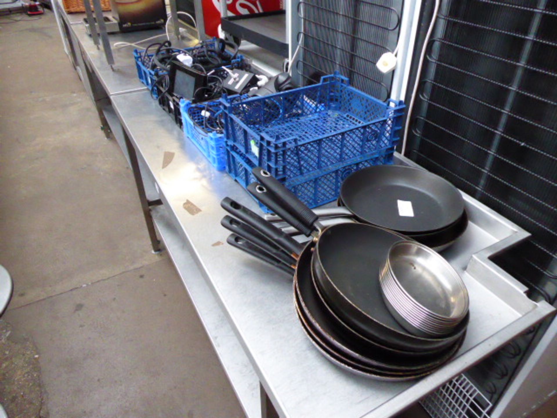 3 trays of assorted electronic cables and some assorted fry pans - Image 2 of 2