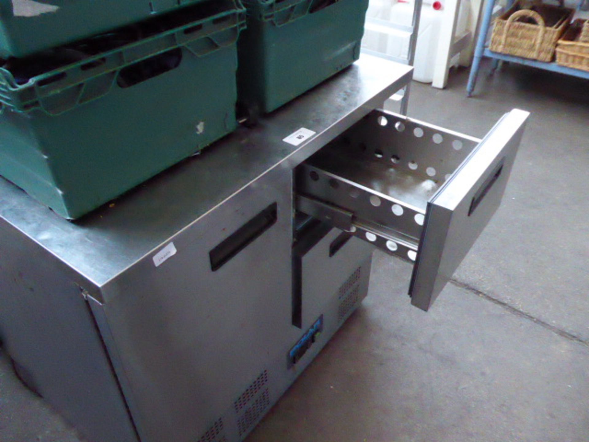 90cm Polar counter fridge with stainless steel prep top, a door and two drawers under (123) - Image 2 of 2