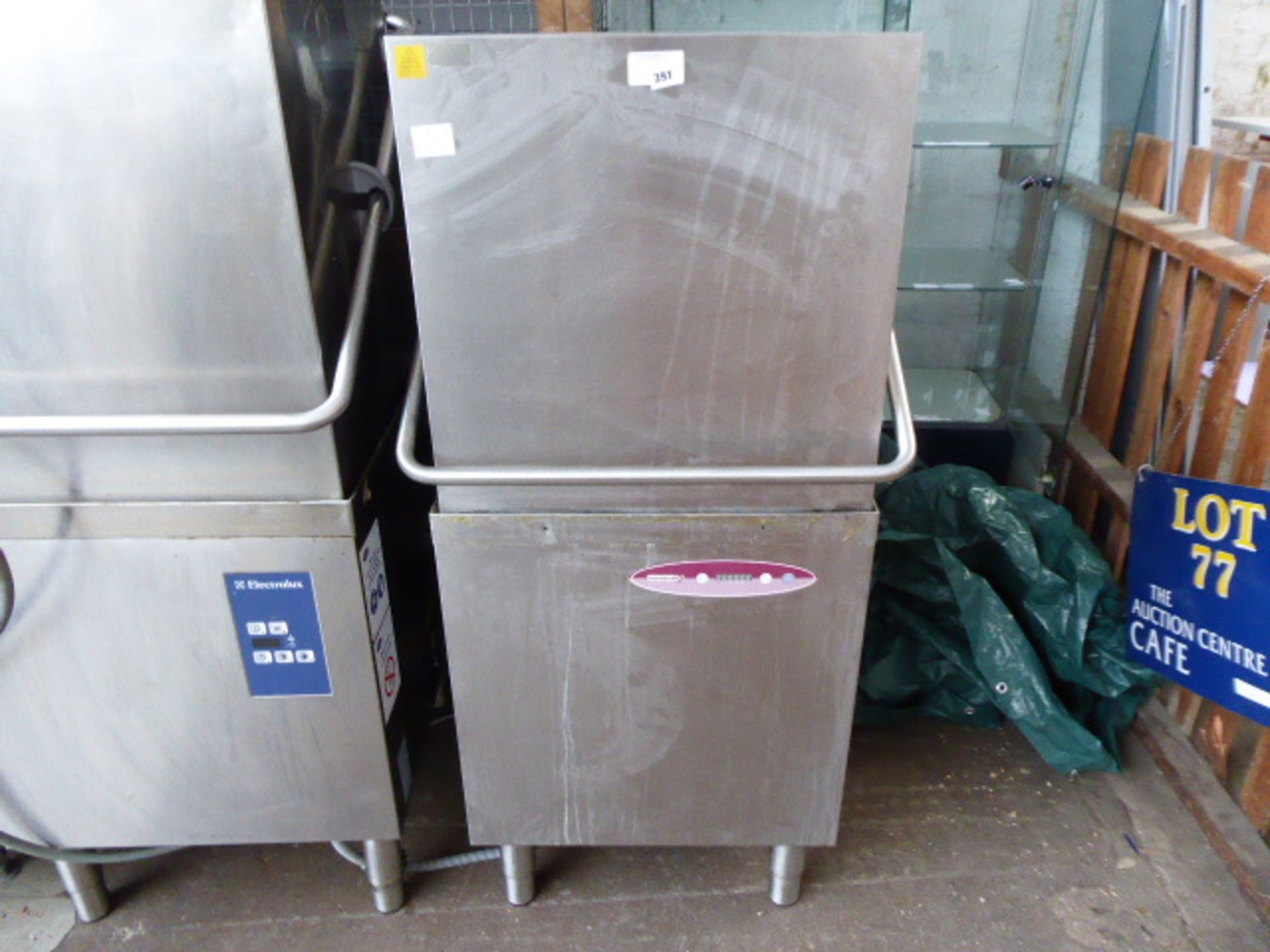 60cm Maidaid lift top pass through dishwasher