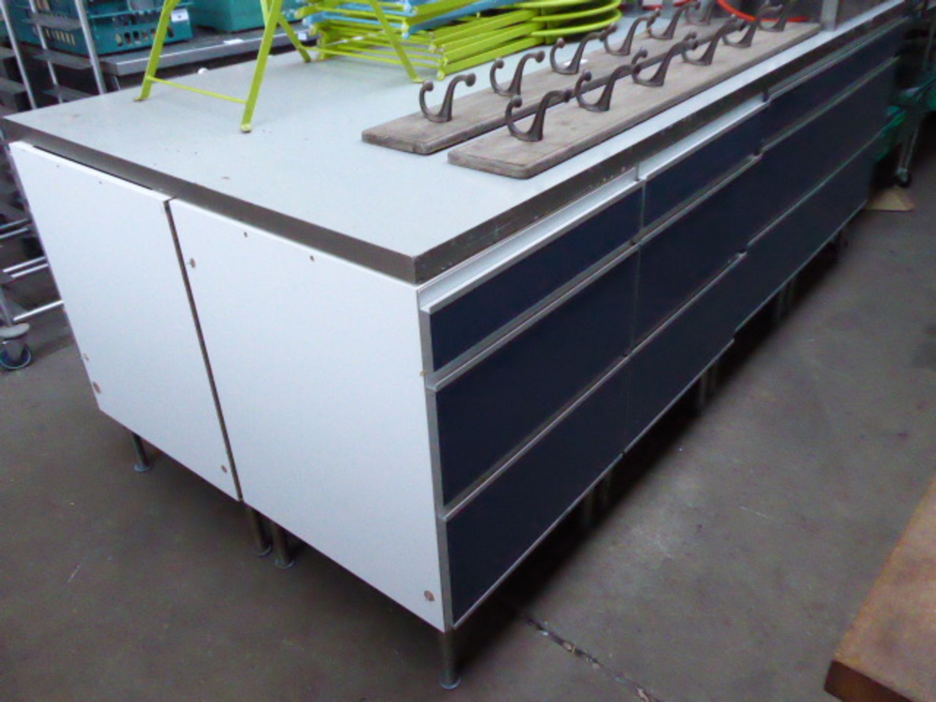 245cm by 120cm kitchen island in modular form, four sections under and grey work surface - Image 3 of 3