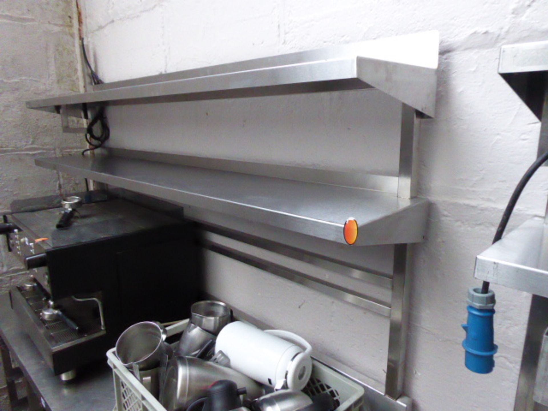 180cm stainless steel mobile preparation station with 2 shelves over and shelf under with space - Image 2 of 2