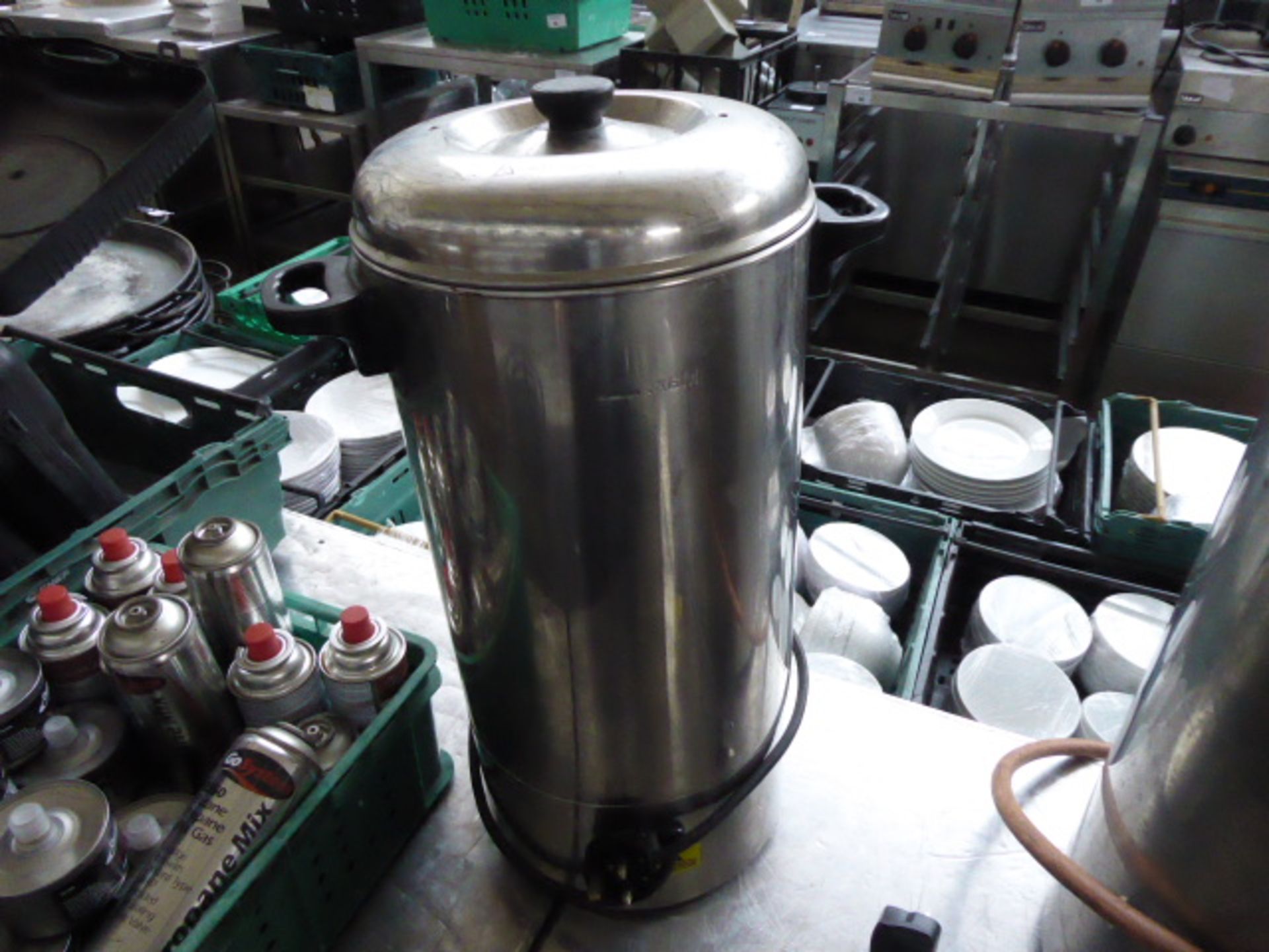 Buffalo electric tea urn (116) - Image 2 of 2