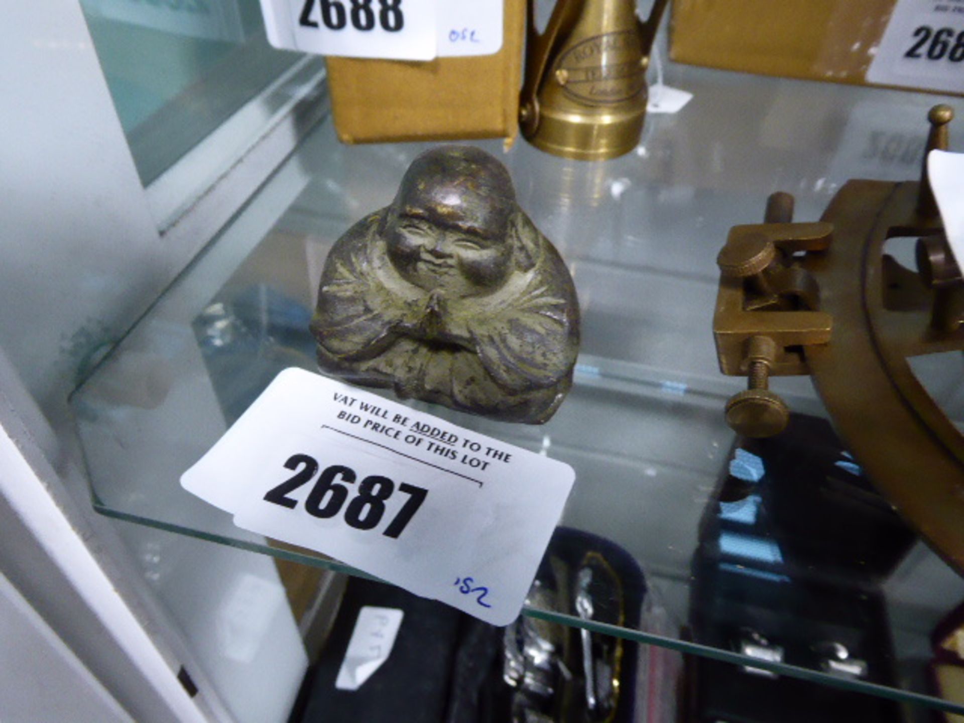 2604 Small Buddha figure