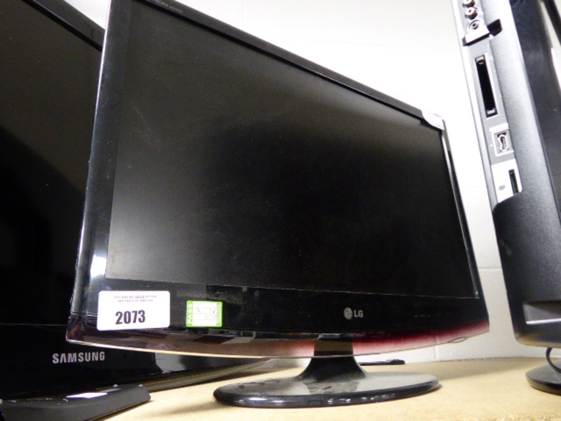 (76) LG 27'' LCD TV