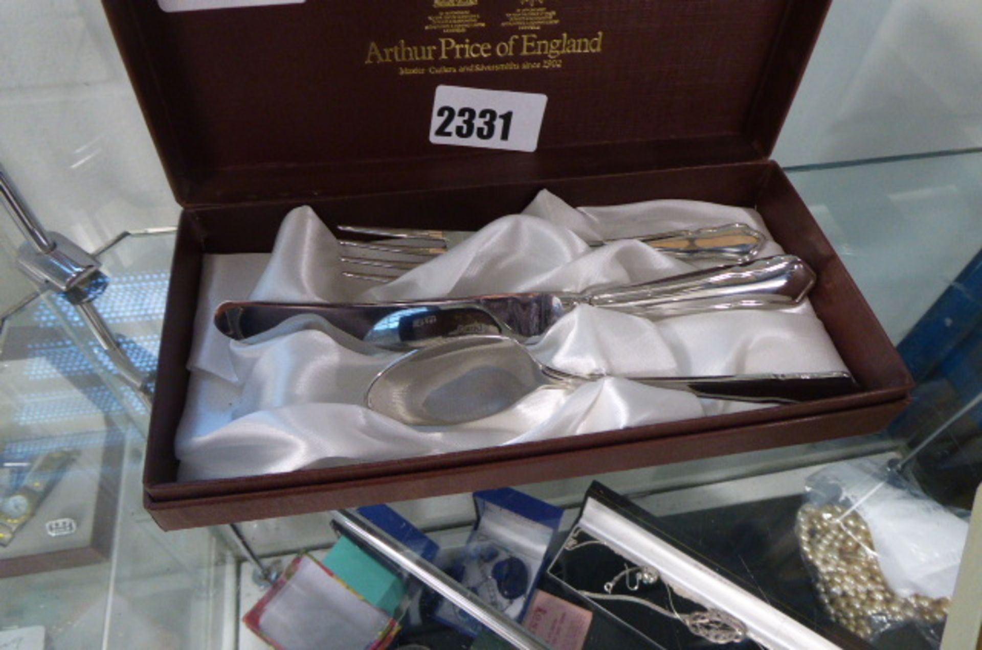Arthur Price of England cutlery set in box