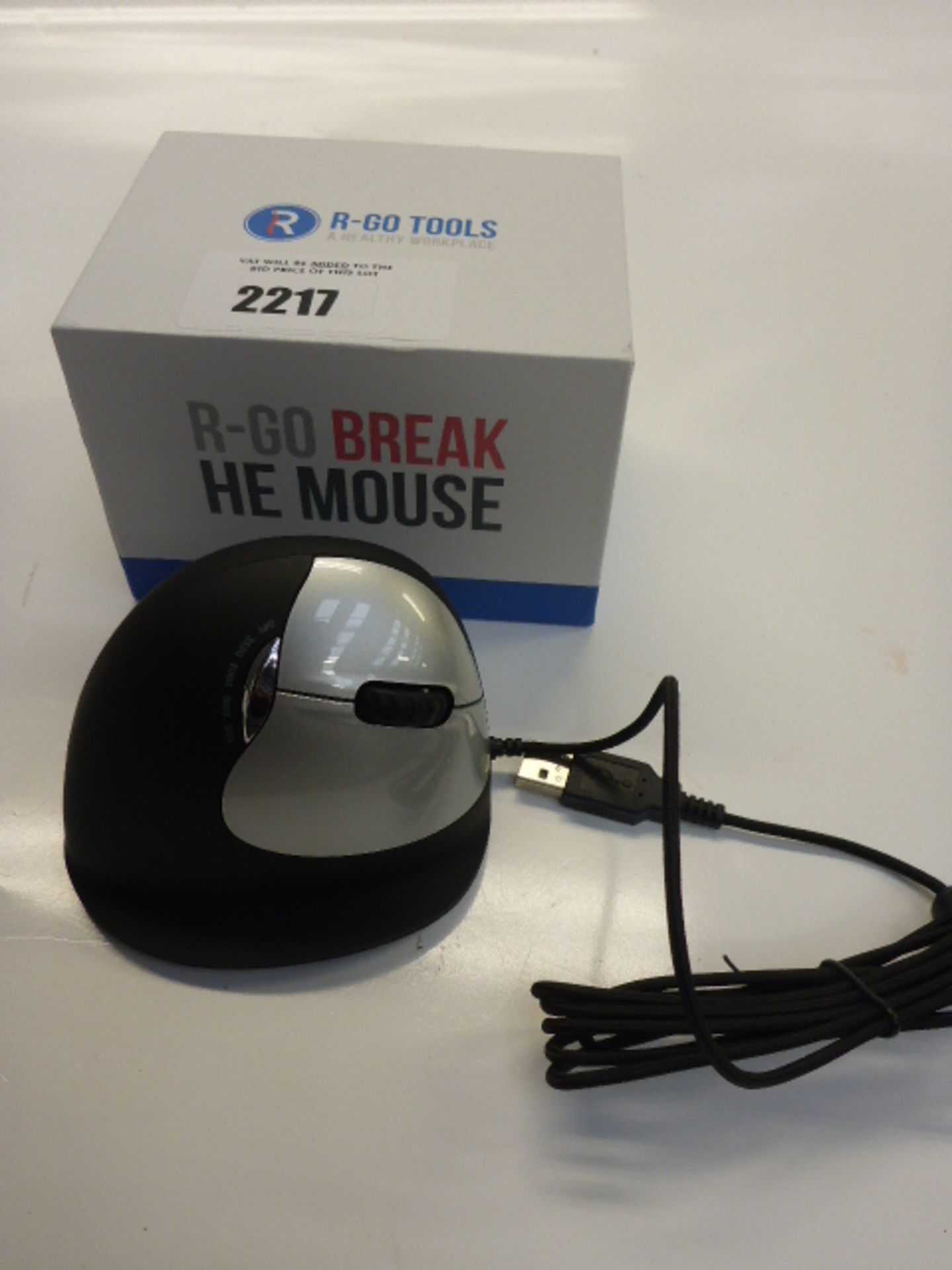 R-Go tools He-Mouse ergonomic mouse boxed.