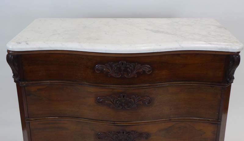 A 19th century Continental rosewood serpentine fronted commode, - Image 3 of 3