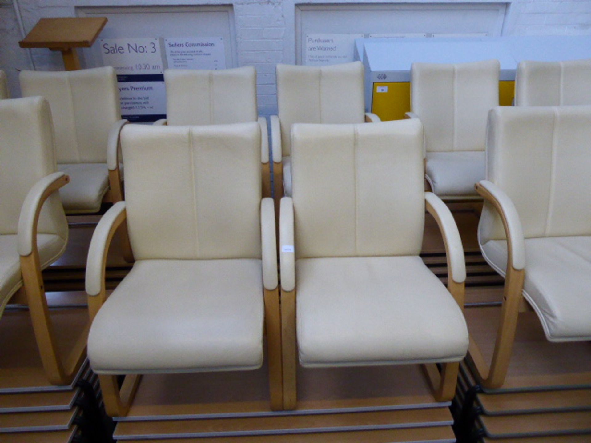 5 cream leather cantilever executive office chairs - Image 2 of 2